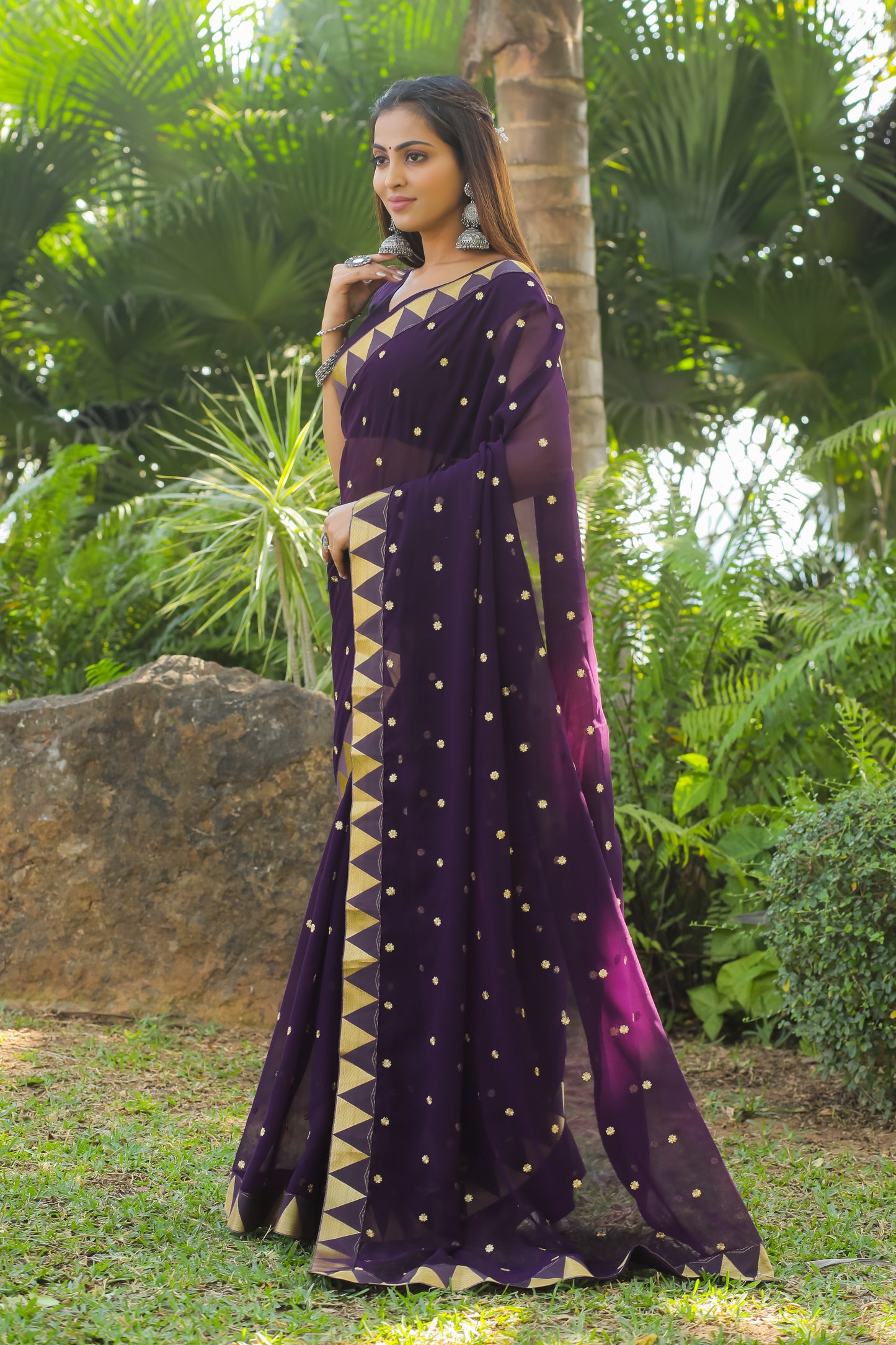 georgette women's black silk saree with embroidary work (wine 0152-22 )
