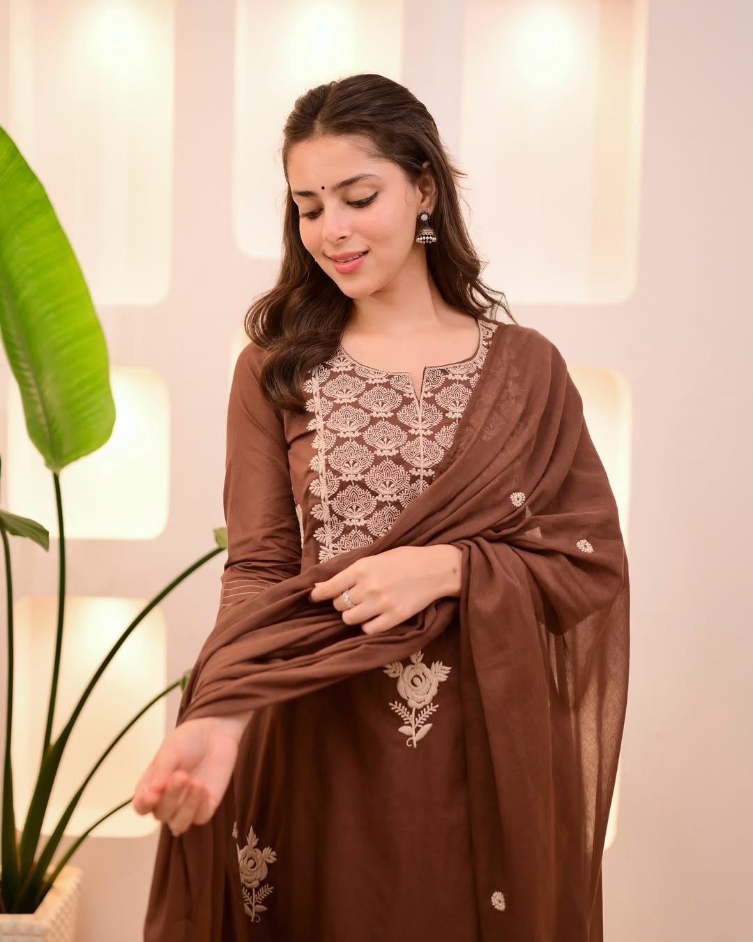 elegant white anarkali kurti with embroidered dupatta – festive & party wear