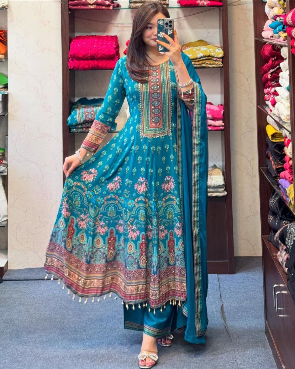 rajasthani full anarkali latkan lace round set