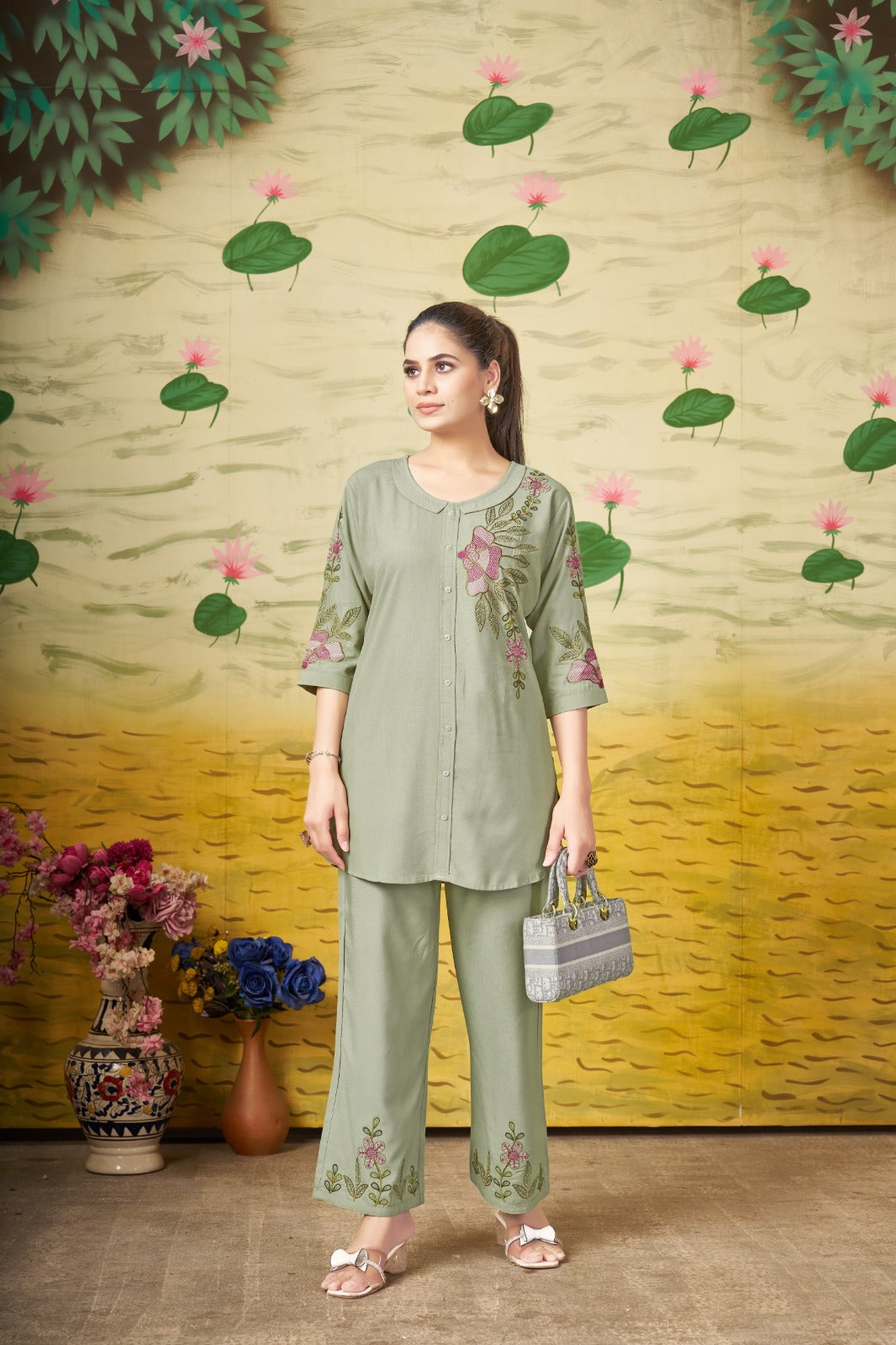 👗 stylish mauve co-ords set with vibrant geometric embroidery👗 👗