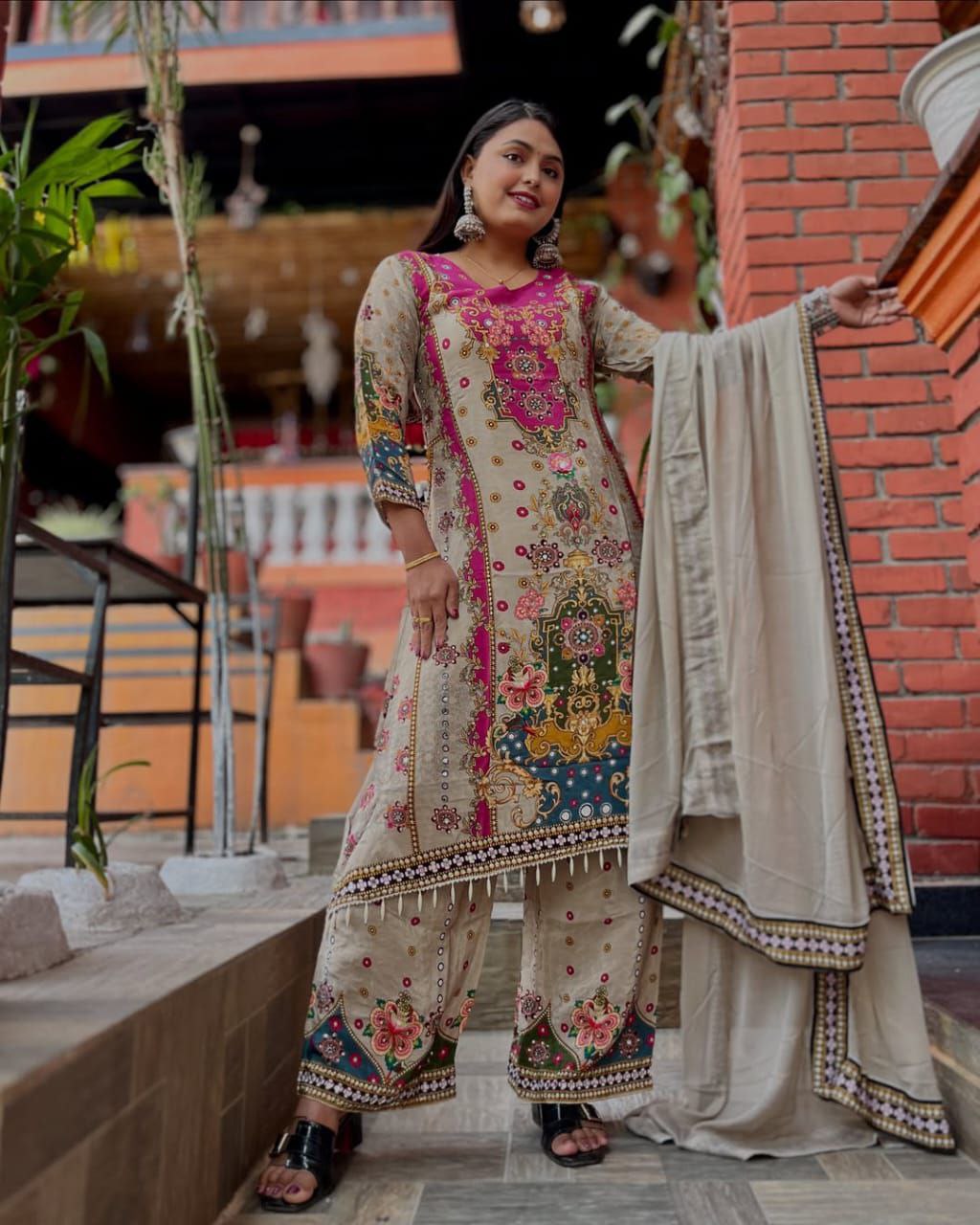 noori anarkali round plaza set