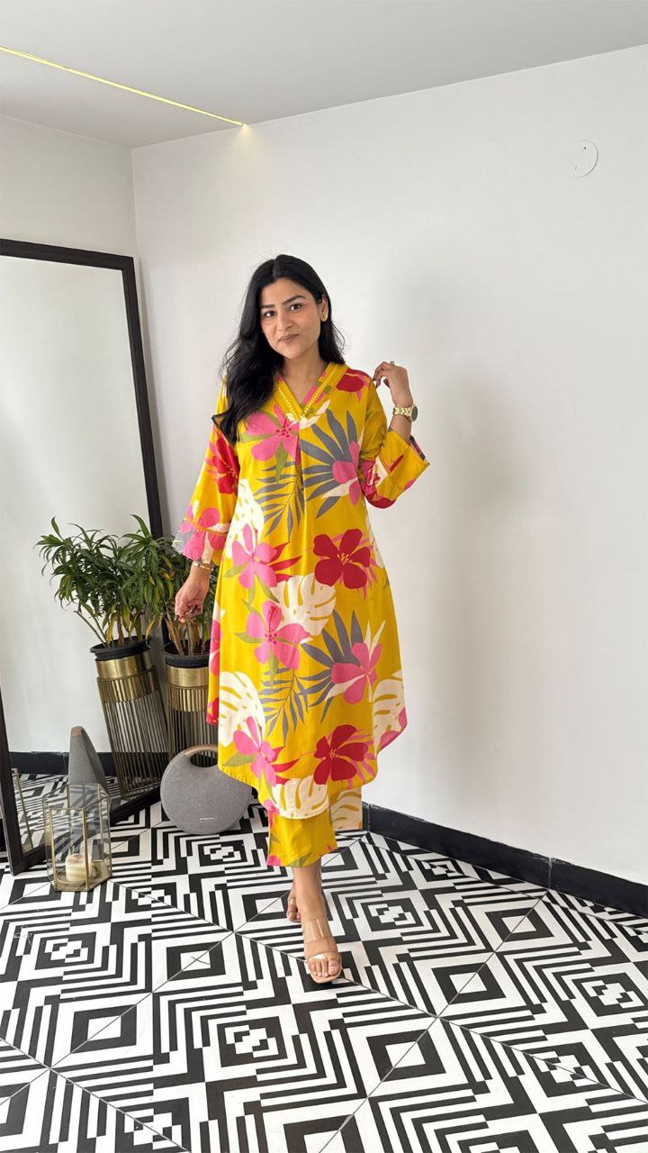 bold blossom co-ord set – comfort meets style