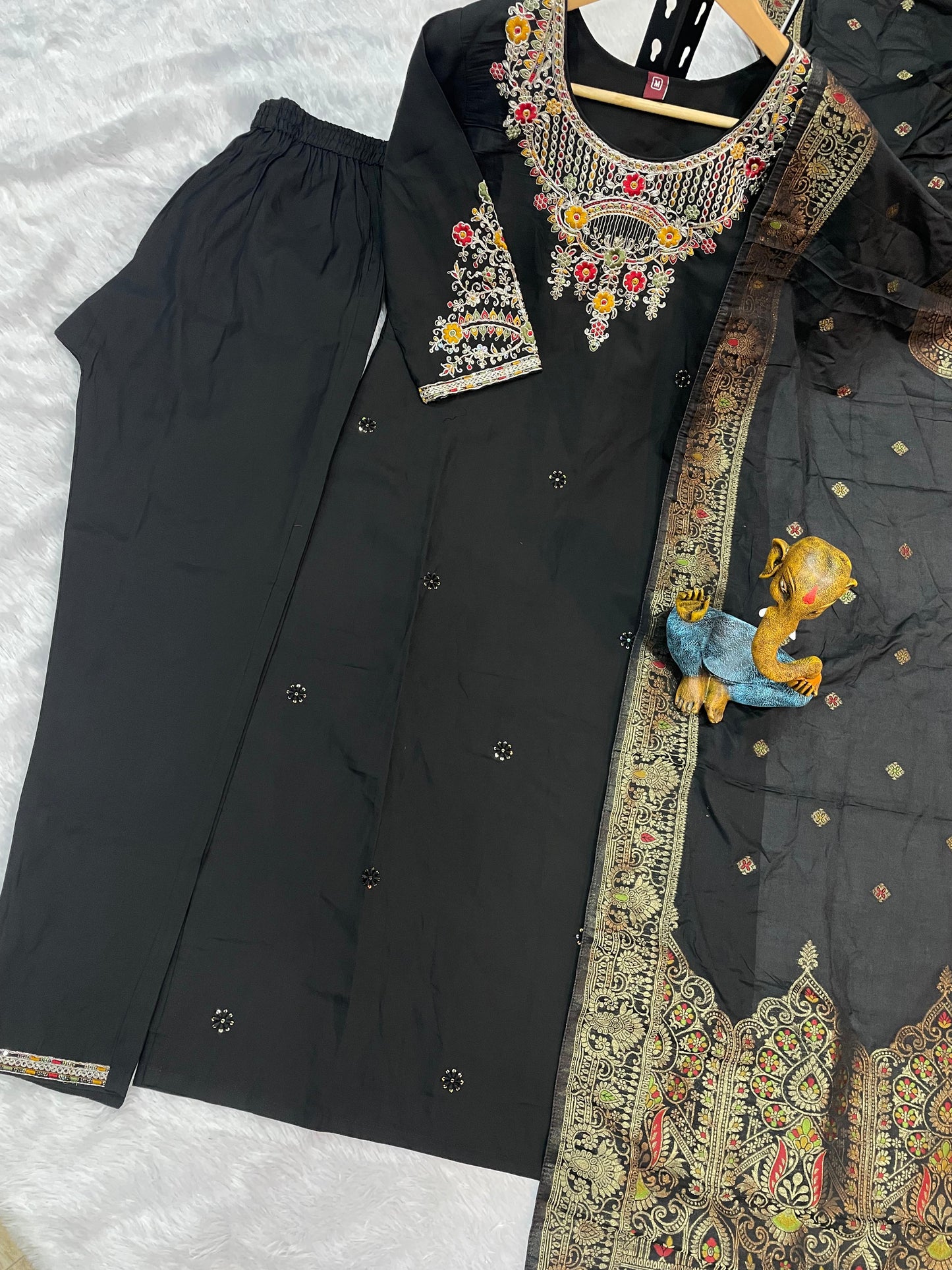 premium black kurti with dupatta – stylish & comfortable look