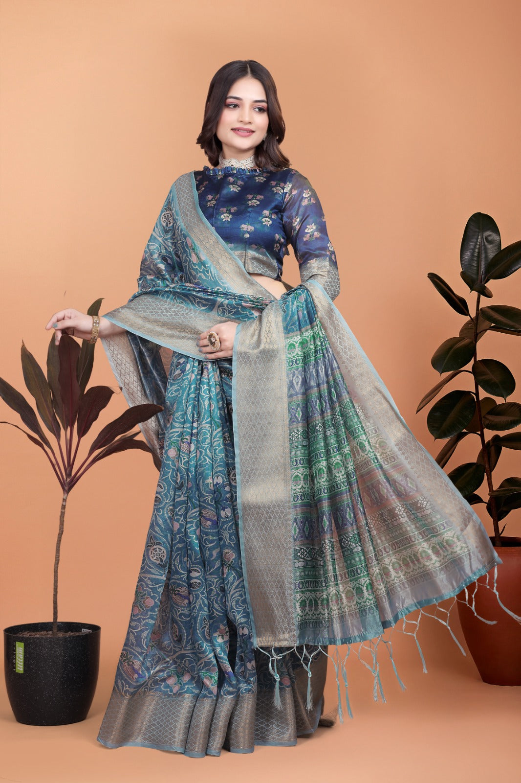 peacock blue soft silk saree with floral zari weave & multi-color pallu ( gg-520 )