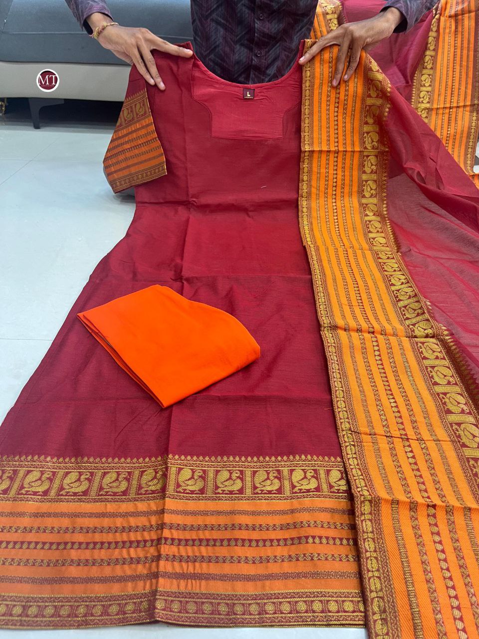 designer maroon kurti with dupatta kanchi cotton set