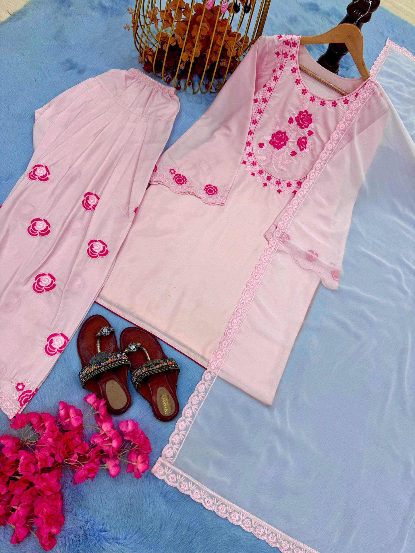 💃 đěsigner party wear look pur natural crepe top & farshi palazzo with dupatta set