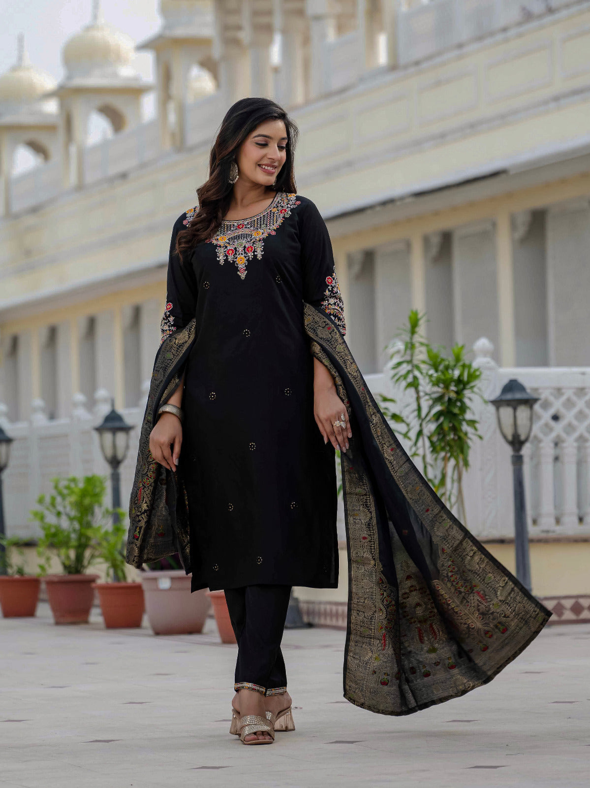 premium black kurti with dupatta – stylish & comfortable look