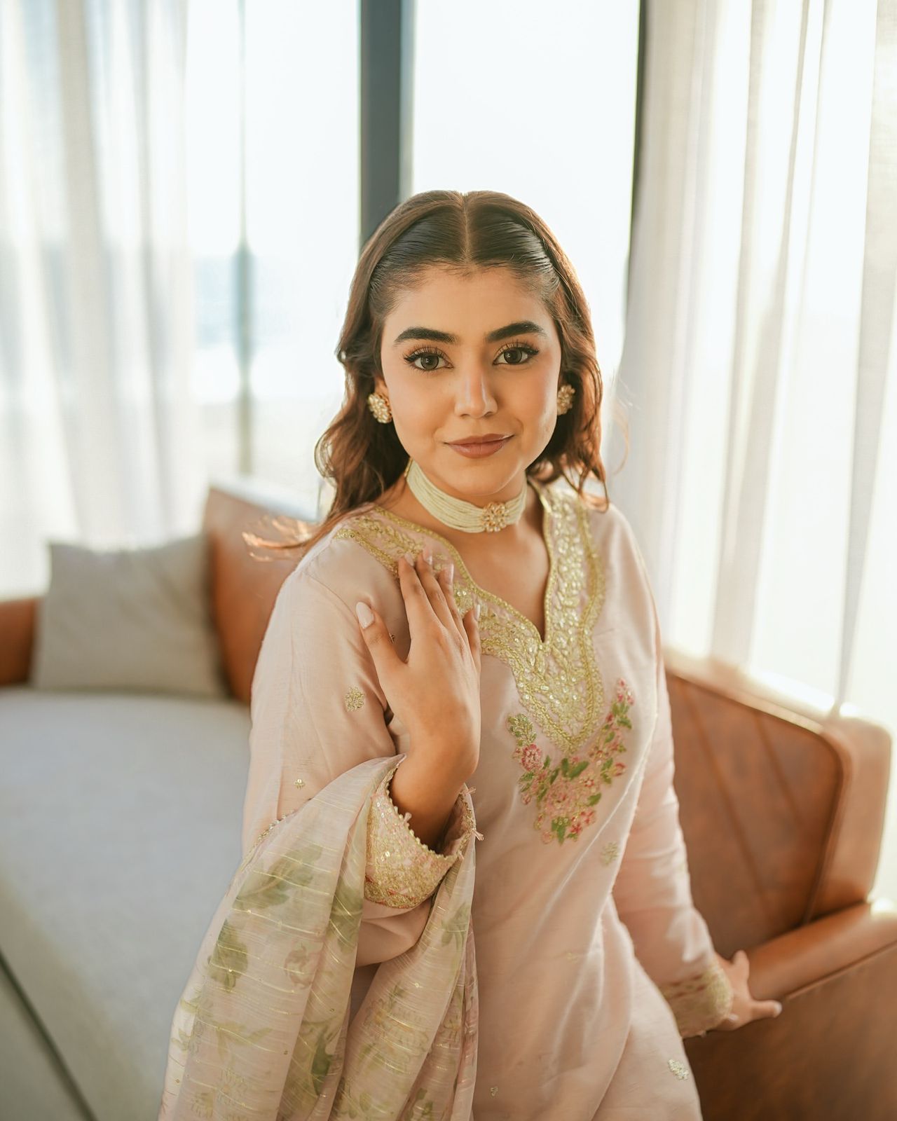 💃 đěsigner party wear look pur natural crepe top & palazzo with dupatta set