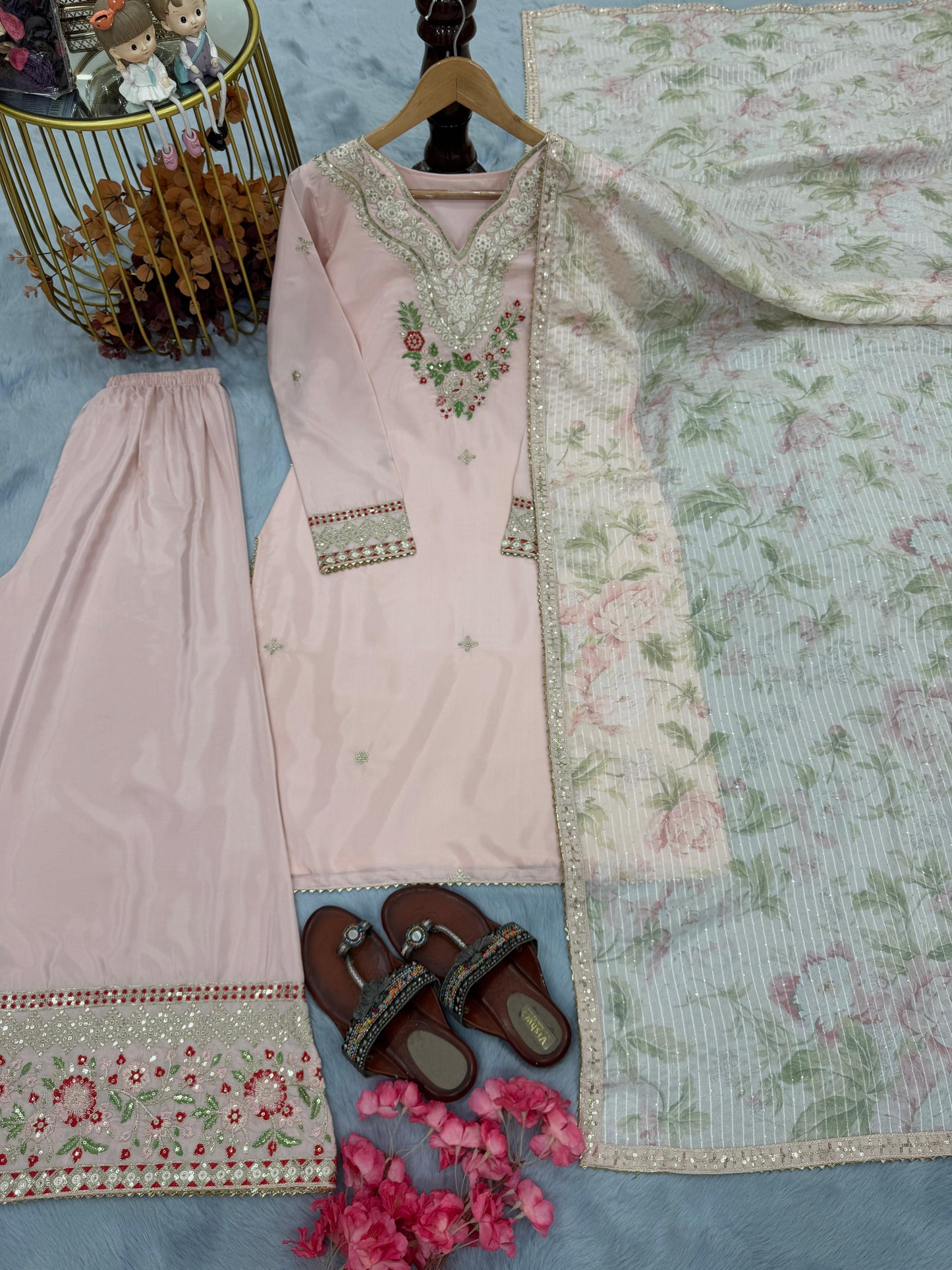 💃 đěsigner party wear look pur natural crepe top & palazzo with dupatta set