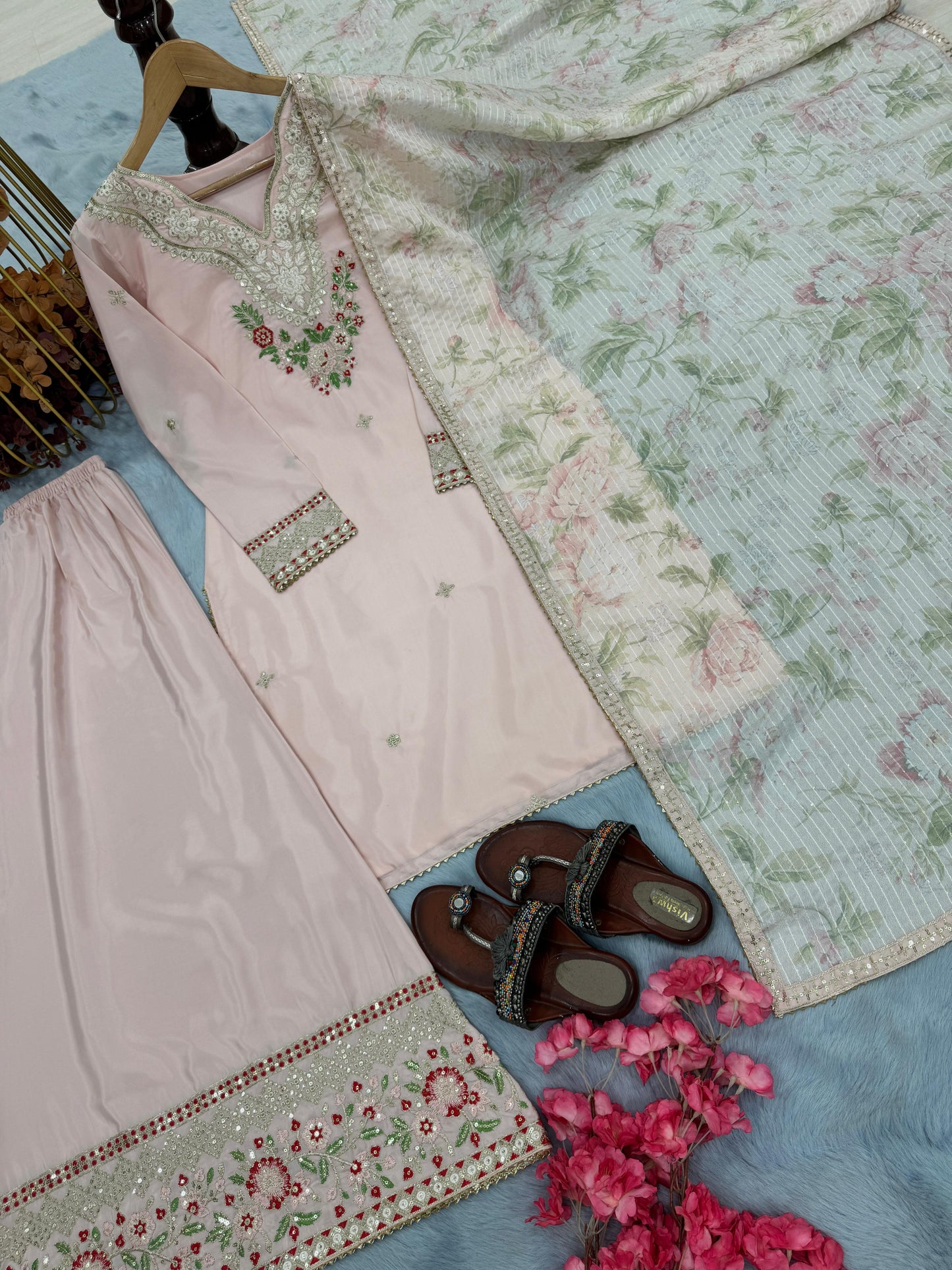 💃 đěsigner party wear look pur natural crepe top & palazzo with dupatta set
