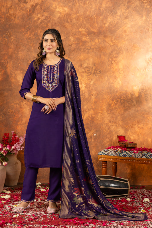 Elegant Festive Kurti Set with Embroidered Neckline & Silk Dupatta