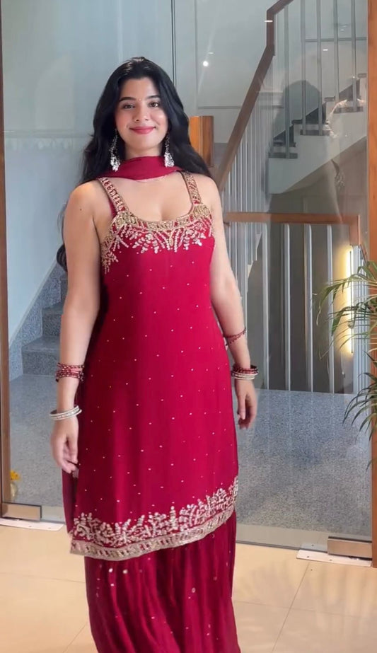 🦋 Đěsigner Party Wear Look Pur Heavy Faux Georgette Top Plazzo & Dupatta Set👗