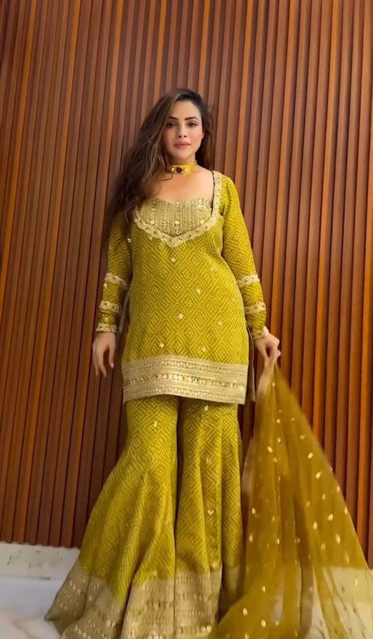 🦋 Đěsigner Party Wear & Festival Look Pur Printed Chinon Silk Top-Blouse & Palazzo With Dupatta set