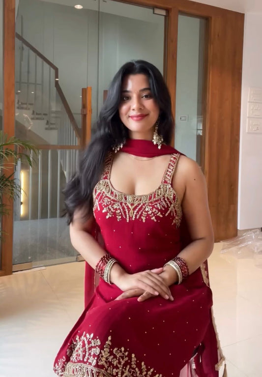 🦋 Đěsigner Party Wear Look Pur Heavy Faux Georgette Top Plazzo & Dupatta Set👗