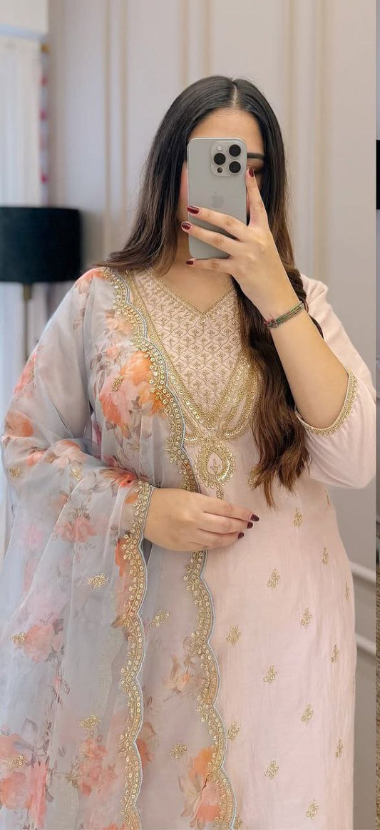 Luxury Pastel Pink Kurti Set with Organza Floral Dupatta