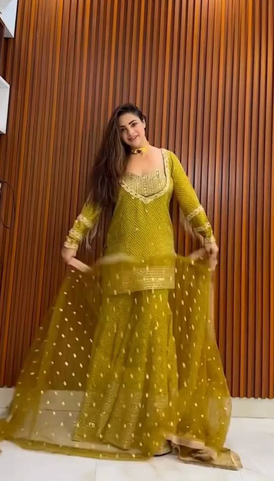 🦋 Đěsigner Party Wear & Festival Look Pur Printed Chinon Silk Top-Blouse & Palazzo With Dupatta set