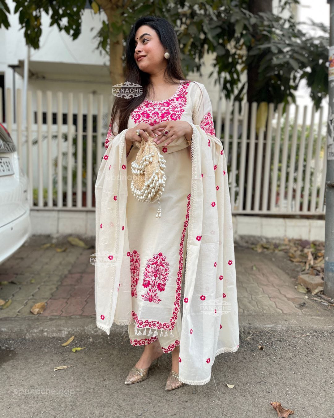 ivory elegance: cream kurta set with vibrant pink embroidery & dupatta