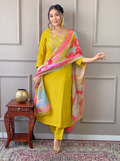 Women Embroidered Viscose kurta pant dupatta set