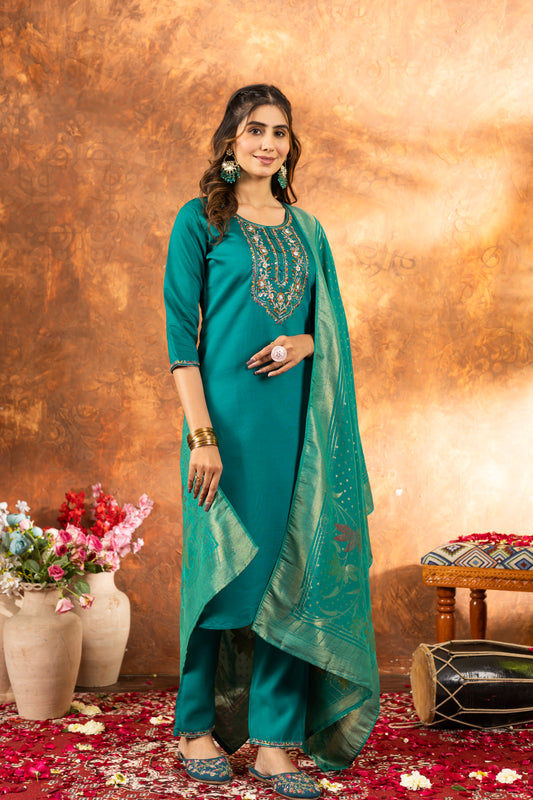 Elegant Festive Kurti Set with Embroidered Neckline & Silk Dupatta