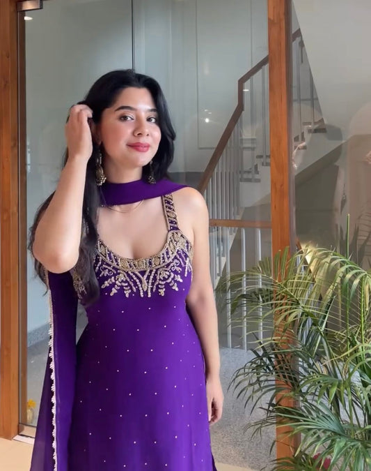 🦋 Đěsigner Party Wear Look Pur Heavy Faux Georgette Top Plazzo & Dupatta Set👗