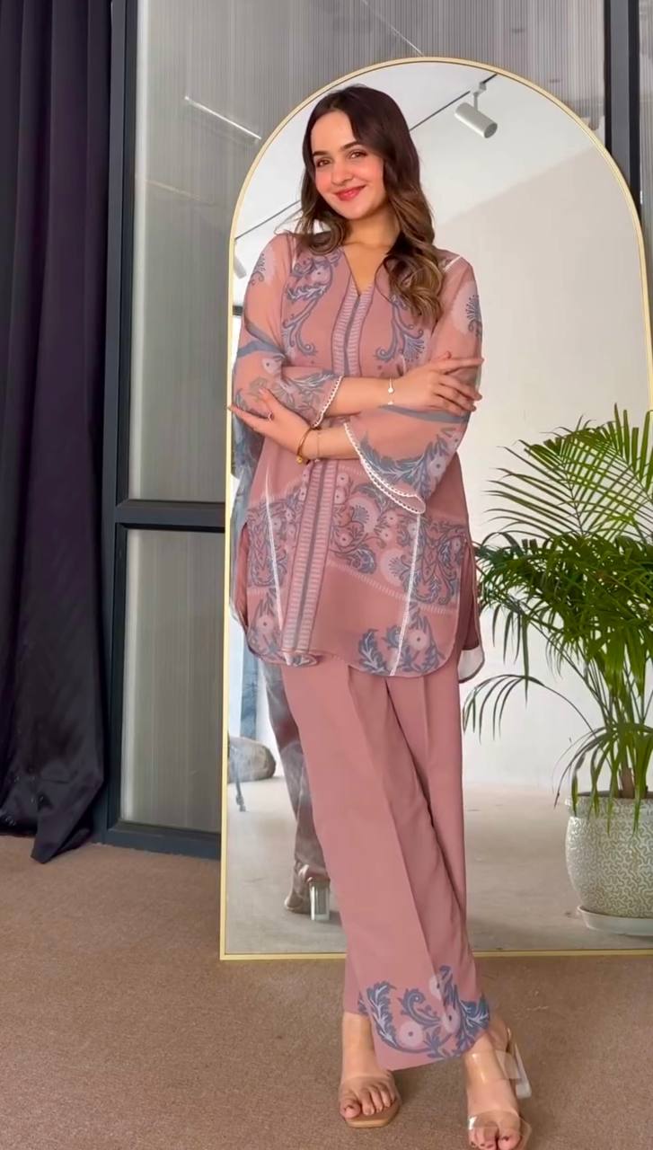 🦋 đěsigner party wear look pur sifon georgette top & plazzo co-ords set