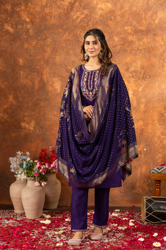 Elegant Festive Kurti Set with Embroidered Neckline & Silk Dupatta