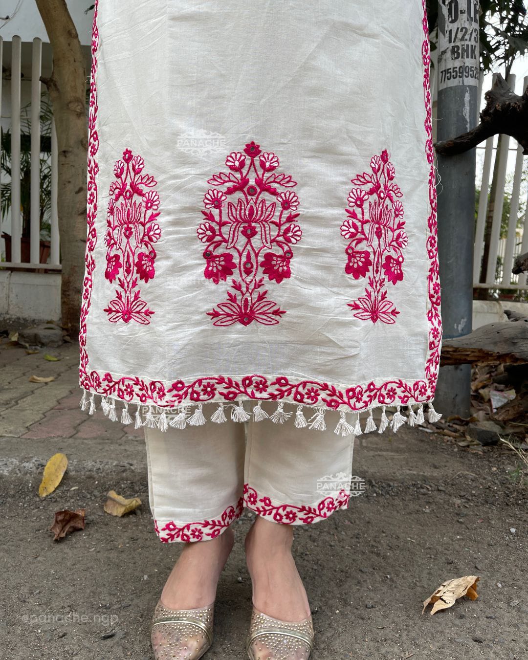 ivory elegance: cream kurta set with vibrant pink embroidery & dupatta