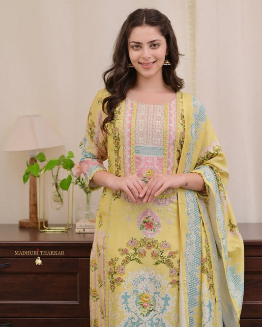 Pakistani FLOWERS BLOOM suits set