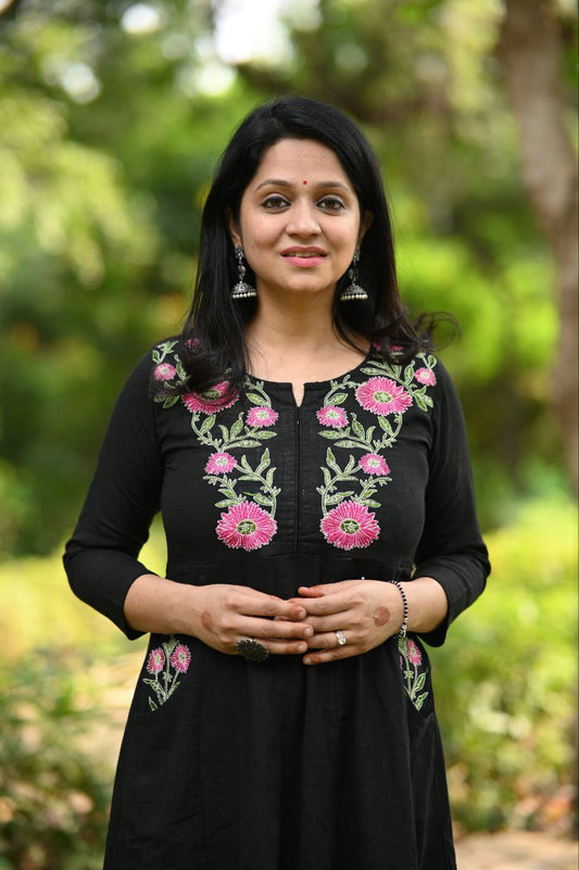Very Modish Pure Cotton Embroidery Kurta Set With Pocket