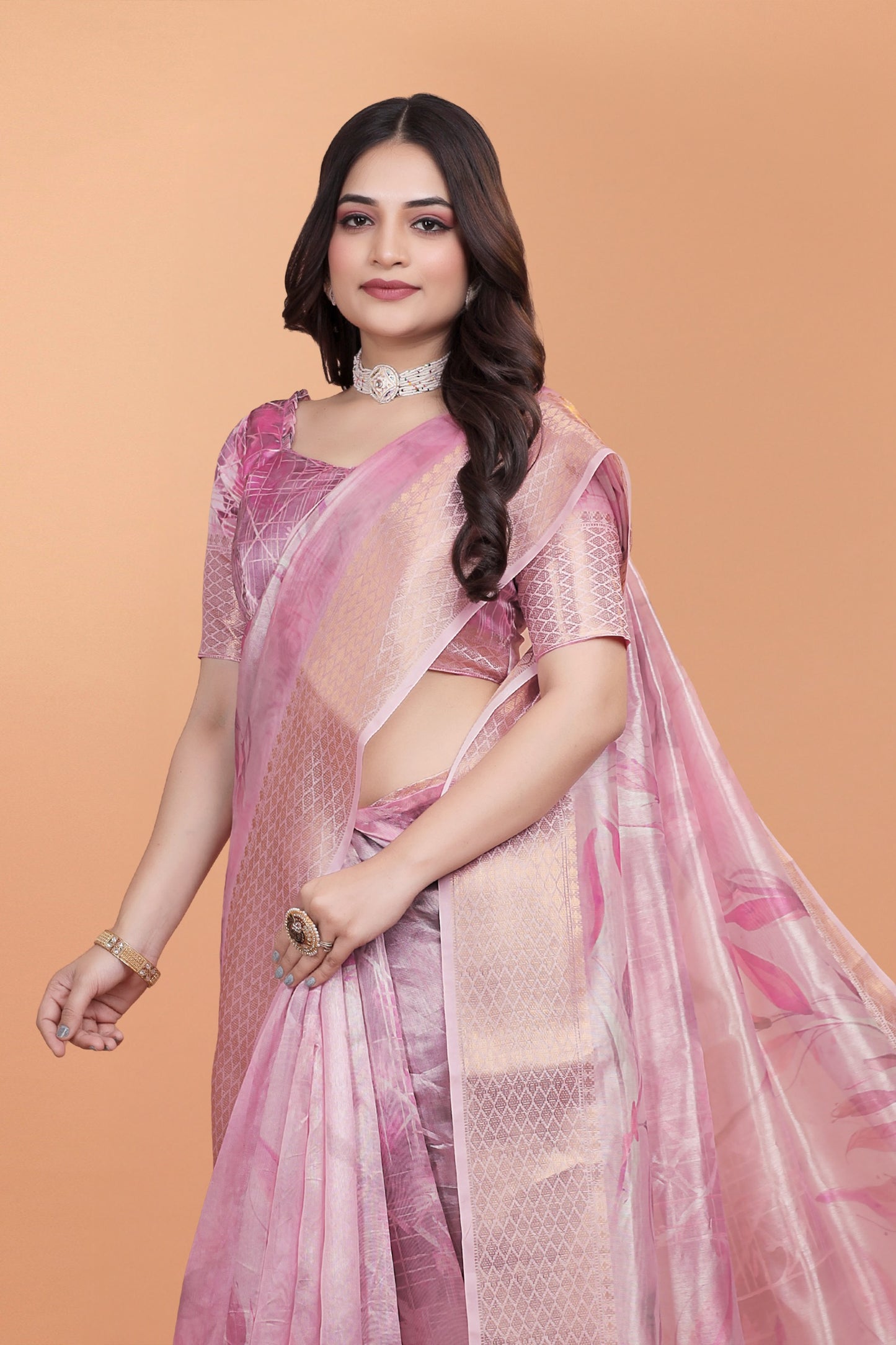 soft pink silk saree with elegant leaf pattern ( gg-519 )
