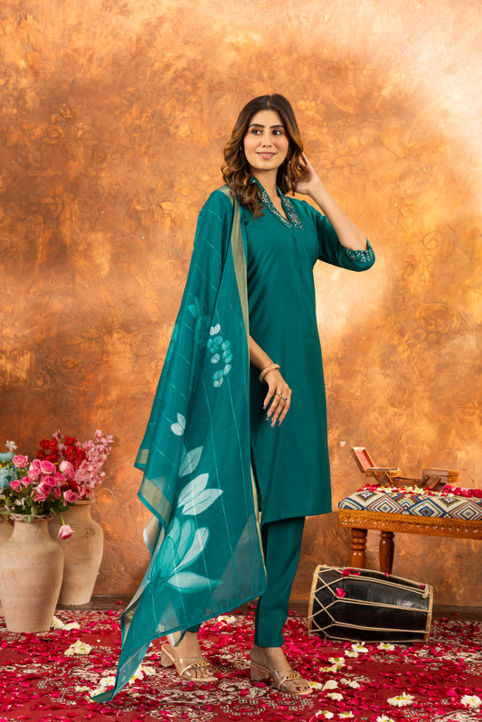 Elegant Rama Green Kurti Set with Floral Dupatta – Perfect for Every Occasion