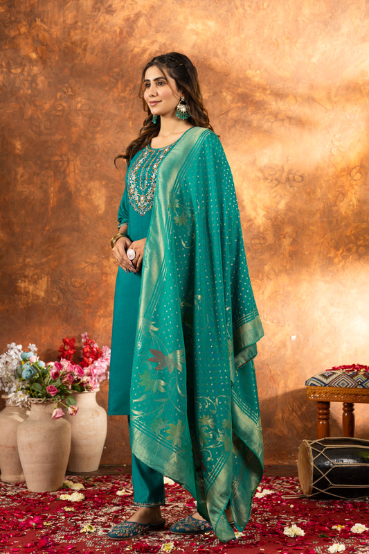 Elegant Festive Kurti Set with Embroidered Neckline & Silk Dupatta