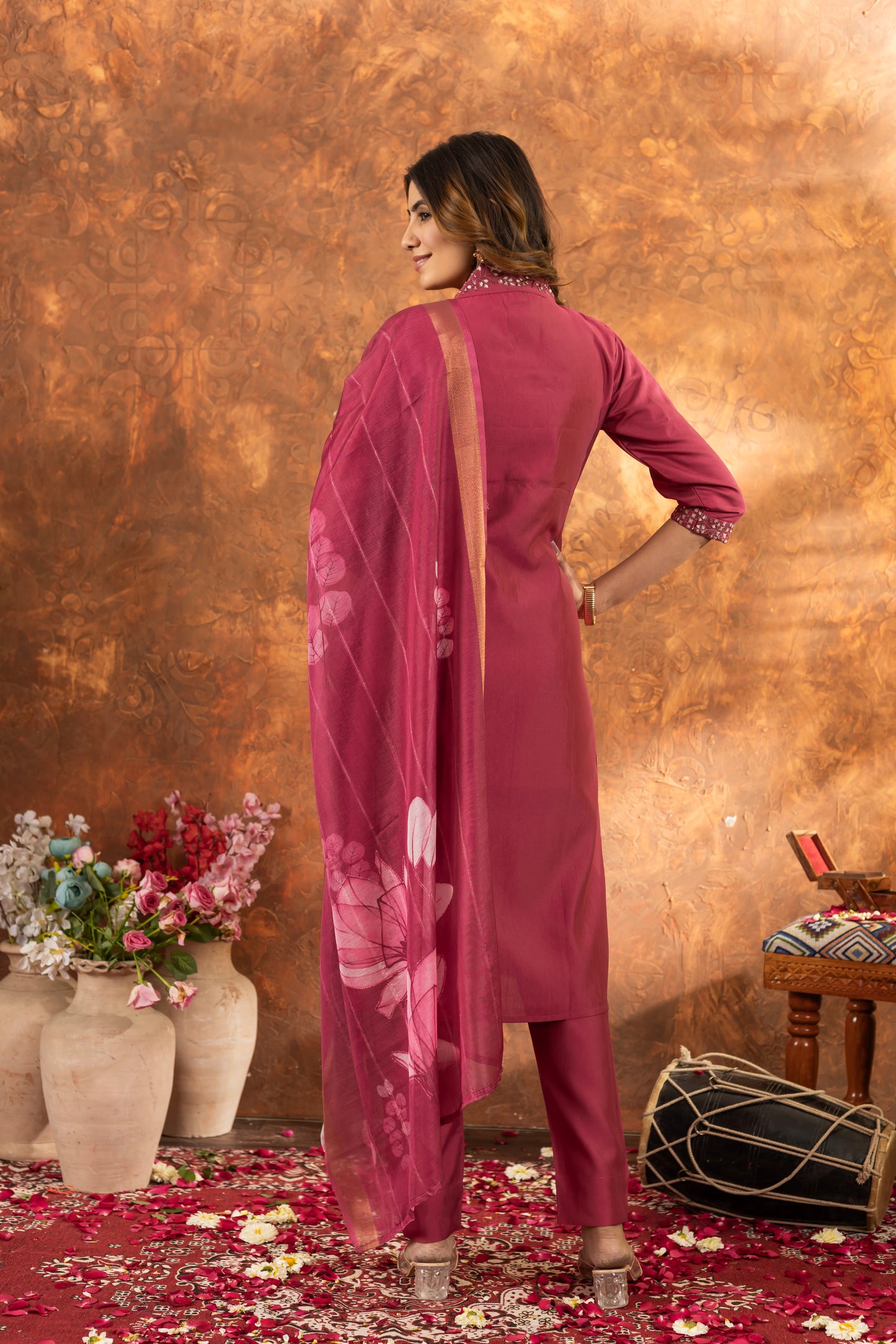 elegant gajari kurti set with floral dupatta – perfect for every occasion