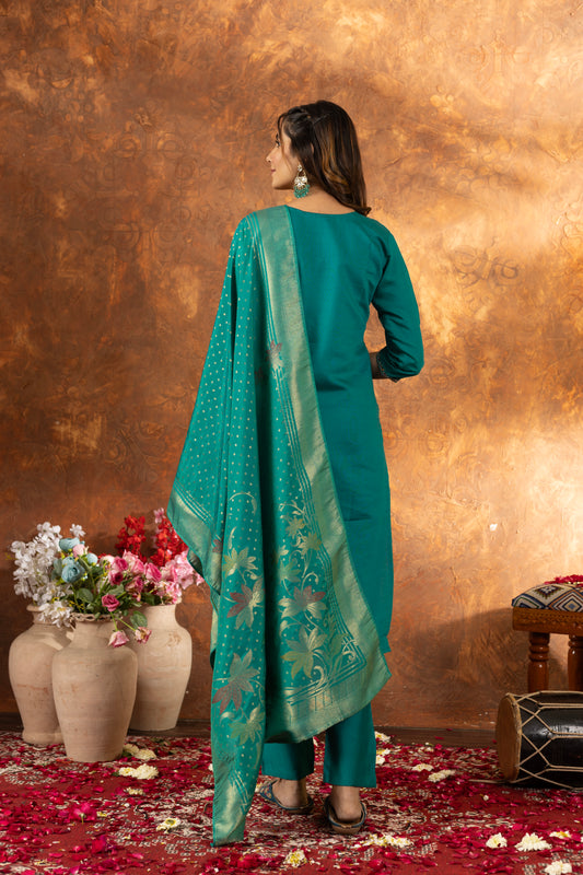 Elegant Festive Kurti Set with Embroidered Neckline & Silk Dupatta