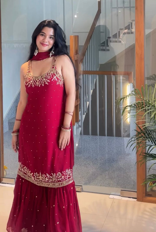 🦋 Đěsigner Party Wear Look Pur Heavy Faux Georgette Top Plazzo & Dupatta Set👗