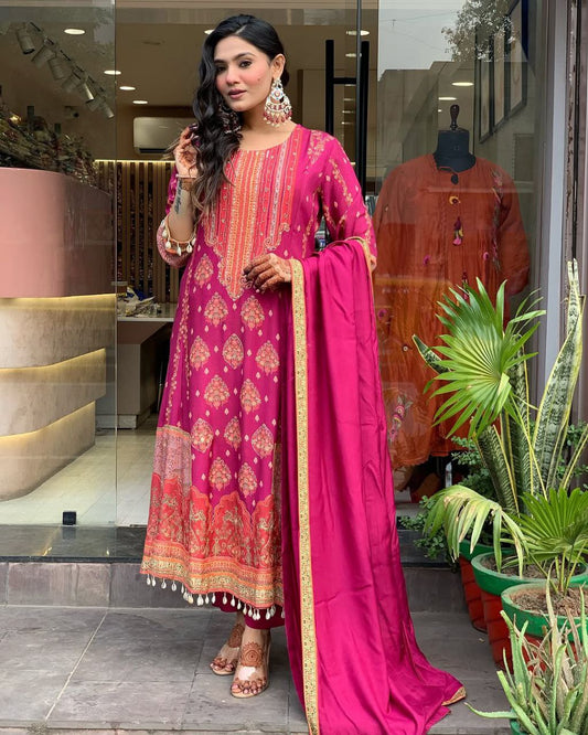 Luxury Magenta Kurti with Dupatta – Traditional Designer Look