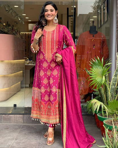 Luxury Magenta Kurti with Dupatta – Traditional Designer Look