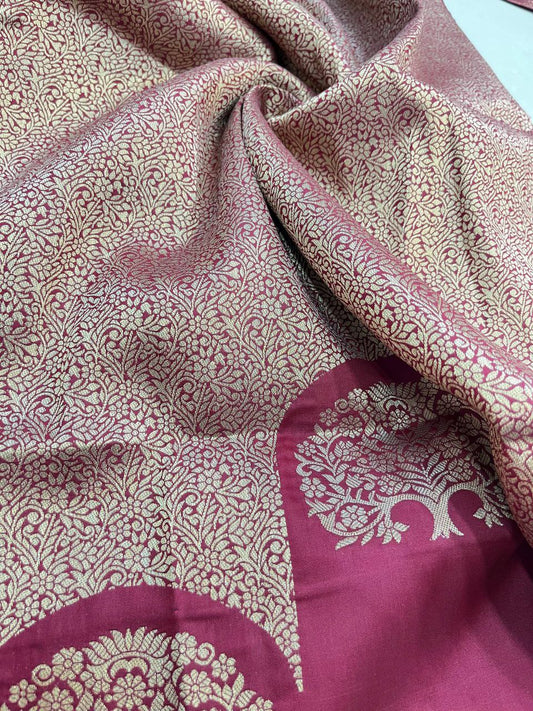 Beautiful Suit Sets in pure Banarasi Suit Set Top pent with duppta with jcard wiving