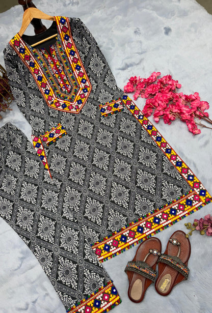 Festivals & Party Wear Look  Top & Bottom Set👗