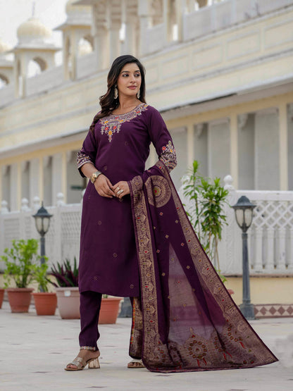 Premium Wine Kurti with Dupatta – Stylish & Comfortable Look