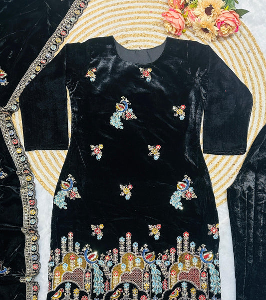 ĐĚSIGNER PARTY WEAR TOP AND  PANT WITH FANCY DUPPATA AND EMBROIDERY WORK