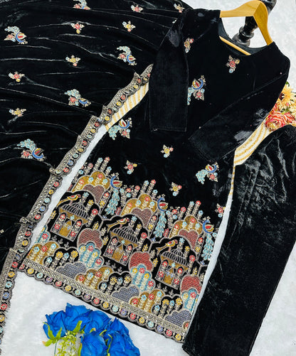 ĐĚSIGNER PARTY WEAR TOP AND  PANT WITH FANCY DUPPATA AND EMBROIDERY WORK