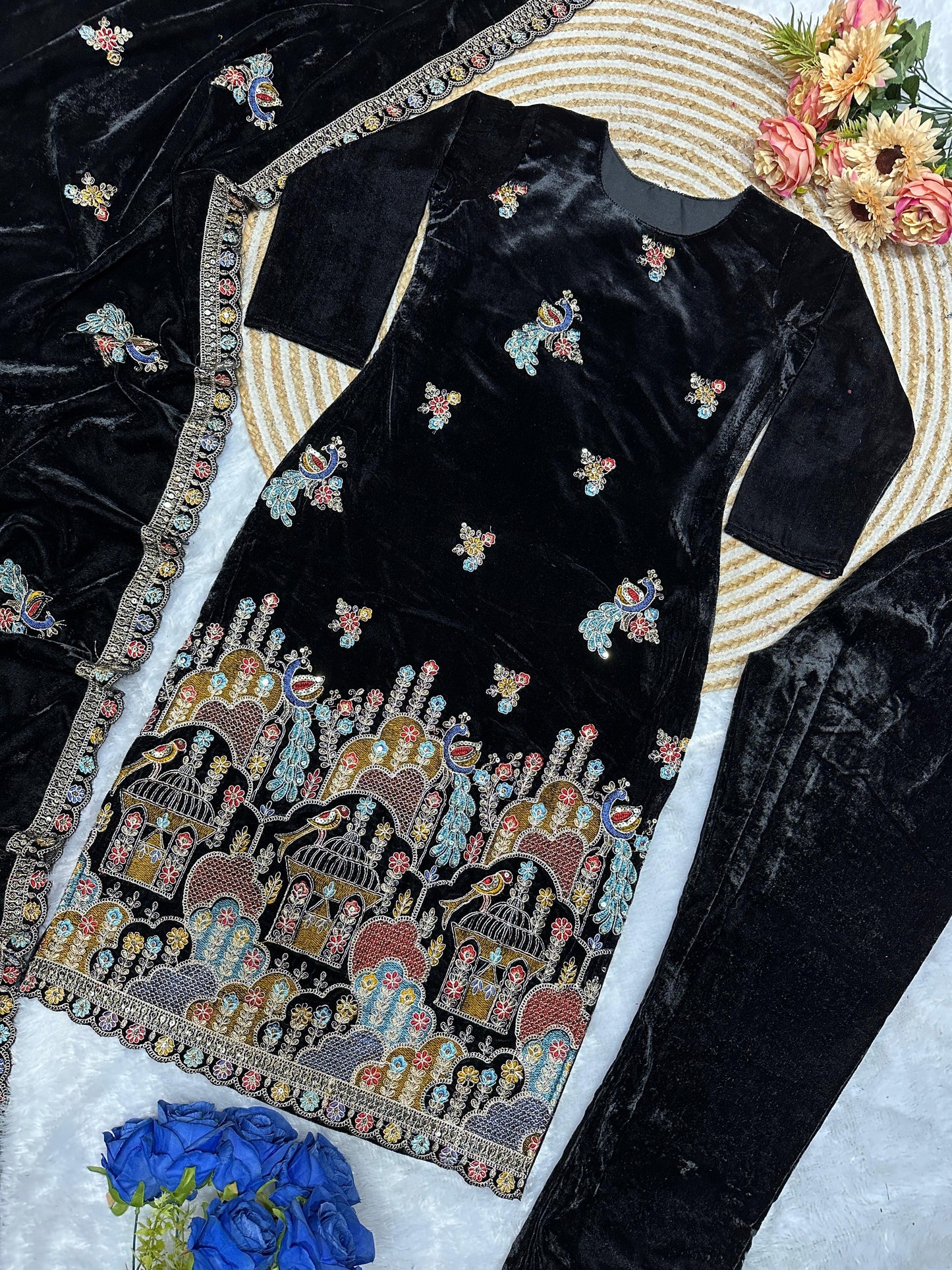 đěsigner party wear top and  pant with fancy duppata and embroidery work