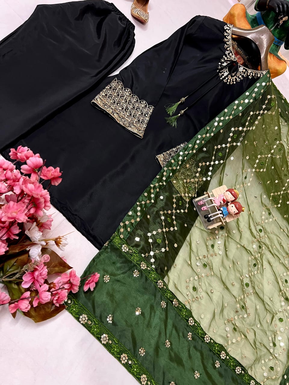 enhance the beauty of your wardrobe with this newly launched kurti-pant set