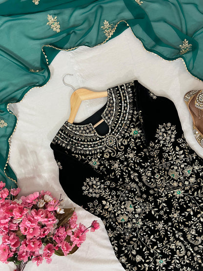 ENHANCE THE BEAUTY OF YOUR WARDROBE WITH THIS NEWLY LAUNCHED VELVET KURTI-PLAZZO SET