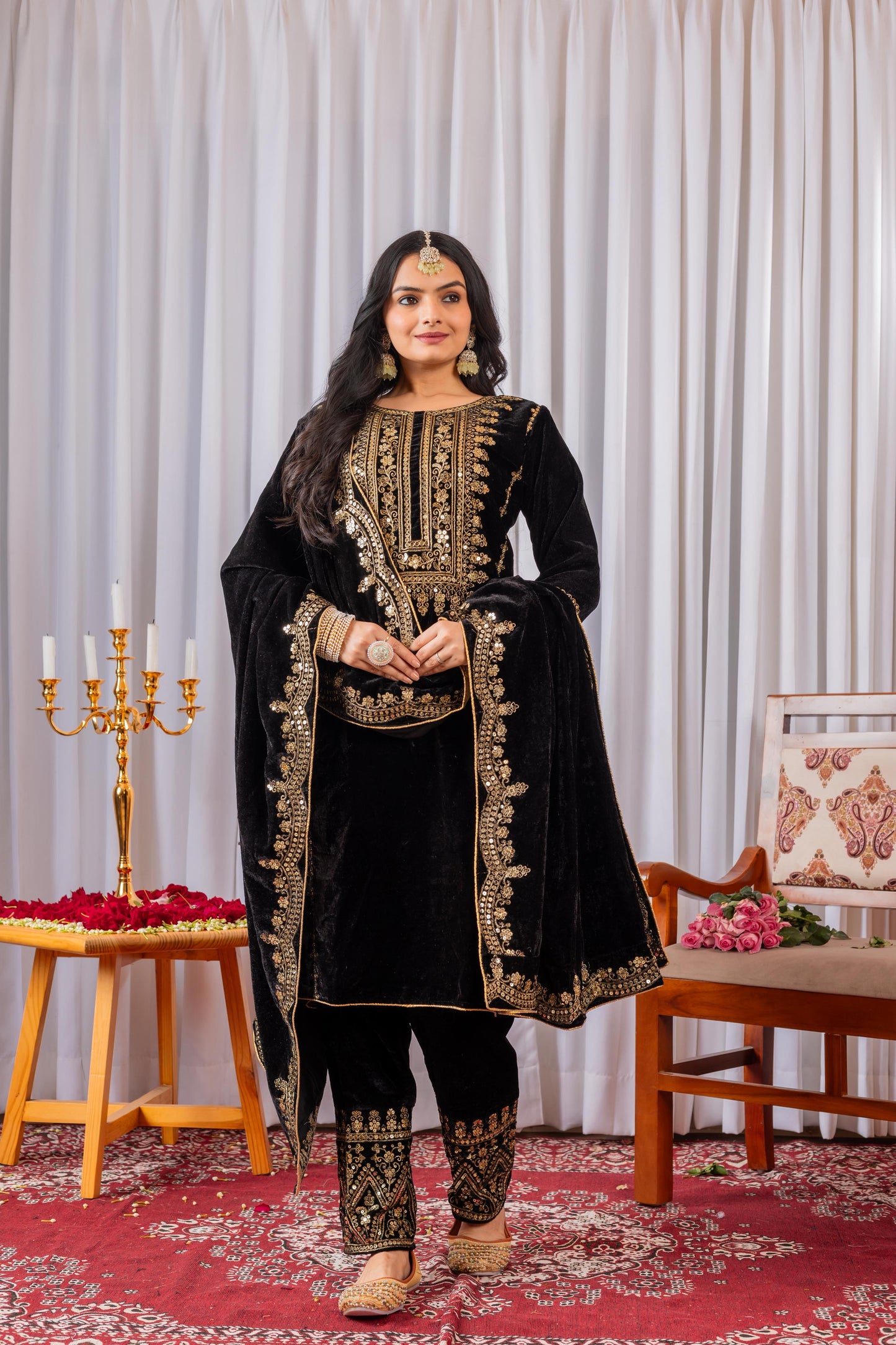 🦋 đěsigner party wear look heavy pure viscose velvet top bottom & dupatta set