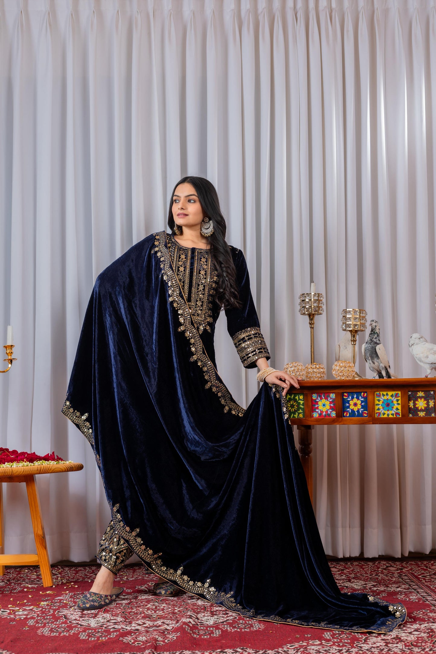 🦋 đěsigner party wear look heavy pure viscose velvet top bottom & dupatta set