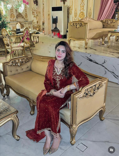 👜Launching New Design Velvet *(Top&Pent&dupatta) Reddy To Wear Look Design