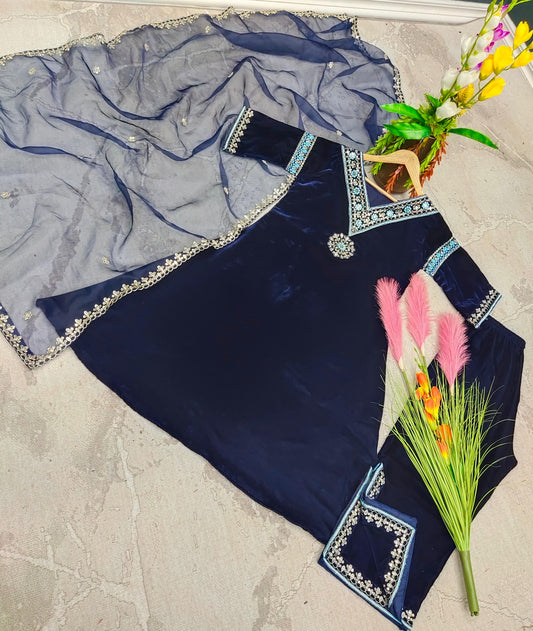 🦋 Đěsigner Party Wear Look Heavy Pure Viscose Velvet Top Plazzo Pent & Dupatta Set