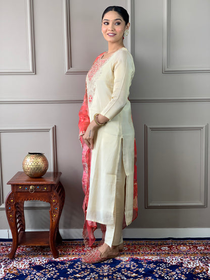 Women's Cream Gold Chanderi Silk with Lining Embroidered Straight Kurta with Gold Chanderi Silk Pant And Silk Printed Dupatta Sets